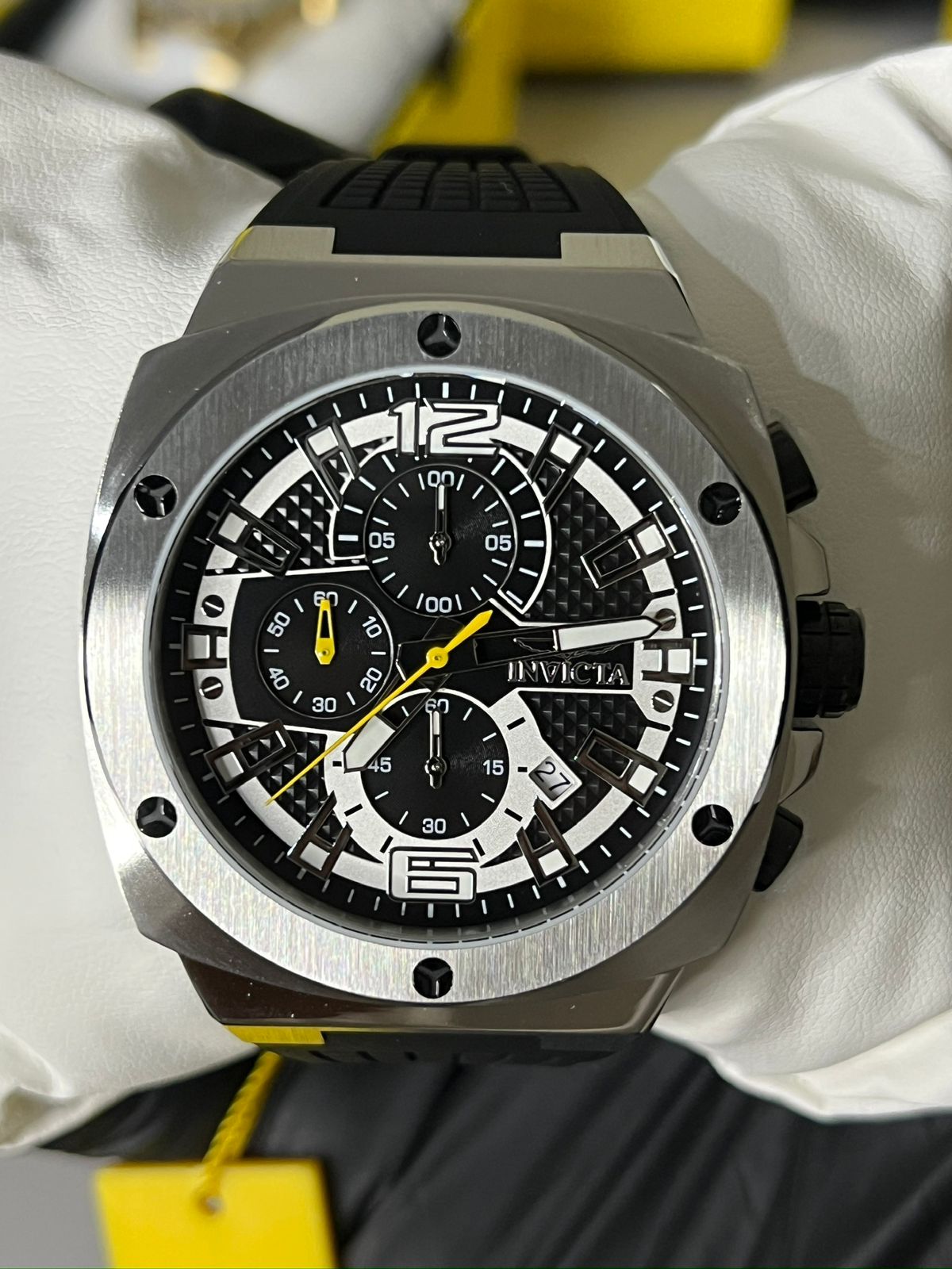 RELOJ INVICTA RACING TURBO 48161 - negro