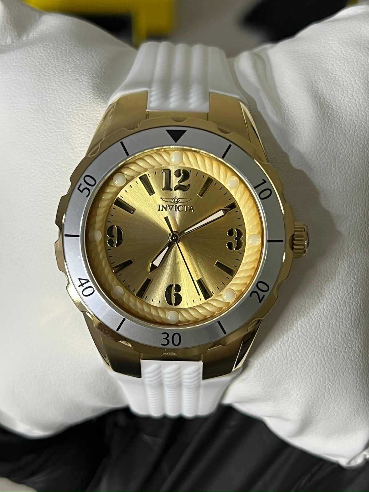 reloj deportivo para mujer invicta angel 48851 - blanco