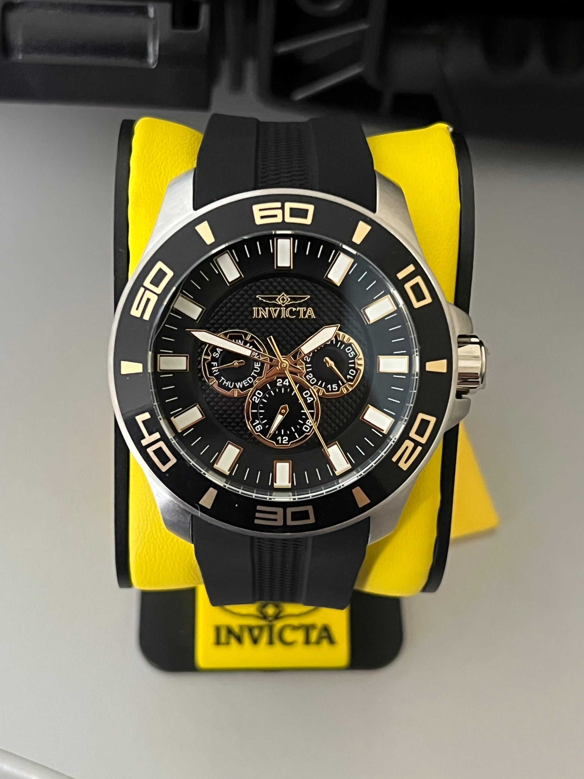 reloj deportivo para hombre invicta pro diver 36608 - negro